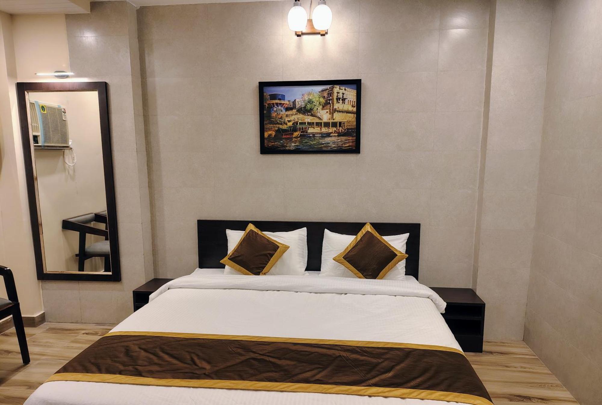 Puri Inn Варанасі Екстер'єр фото